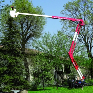 Versatility Redefined: Exploring The Applications Of Aerial Work Platforms Application Of Platform Basket’s Aerial Lift In Arboriculture