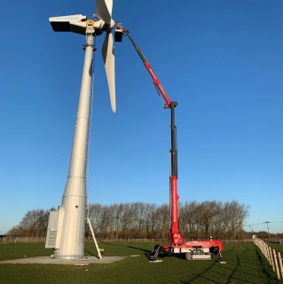 Empowering The Future: The Importance Of Aerial Lifts In Renewable Energy Platform Basket Canada’s Spider Lifts In Renewable Energy Projects